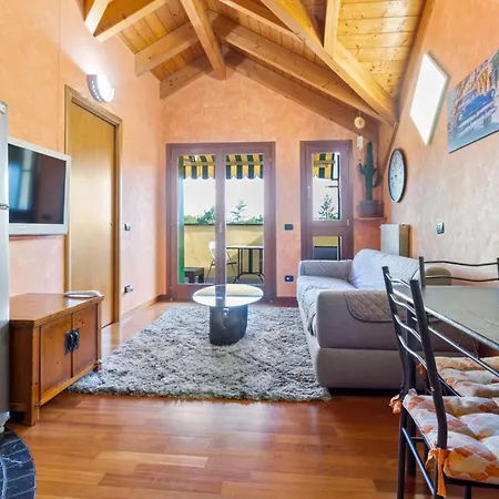 Lovely Orange House Viggiu