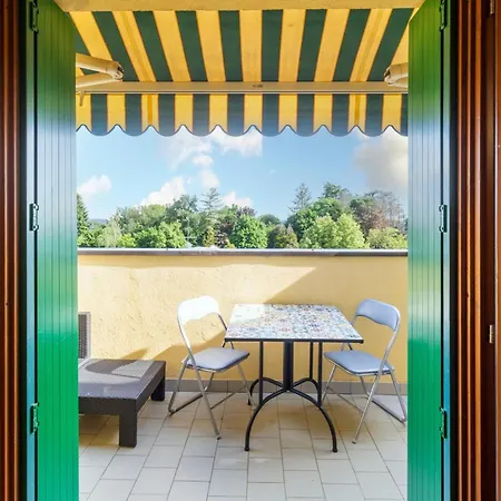 Lovely Orange House Viggiù