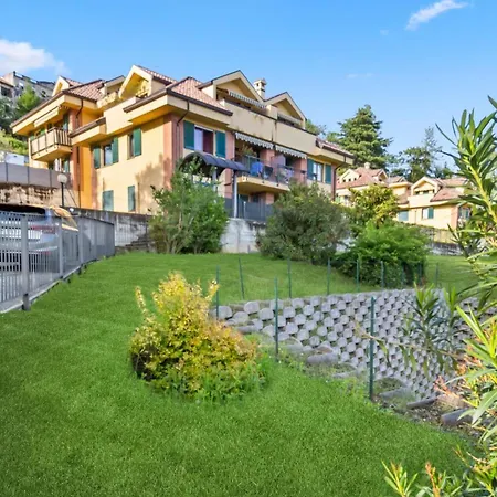 Lovely Orange House Apartment Viggiù